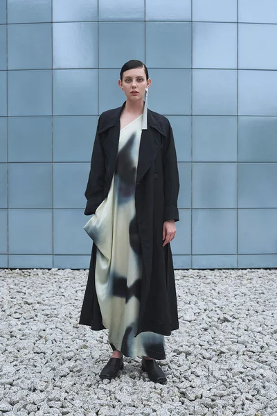 Look 3